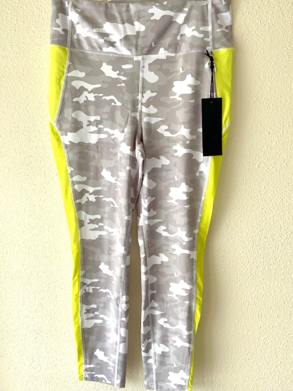 NEW! Fila Forza Contrast Leggings Gray Camouflage Size Large Running Athletic